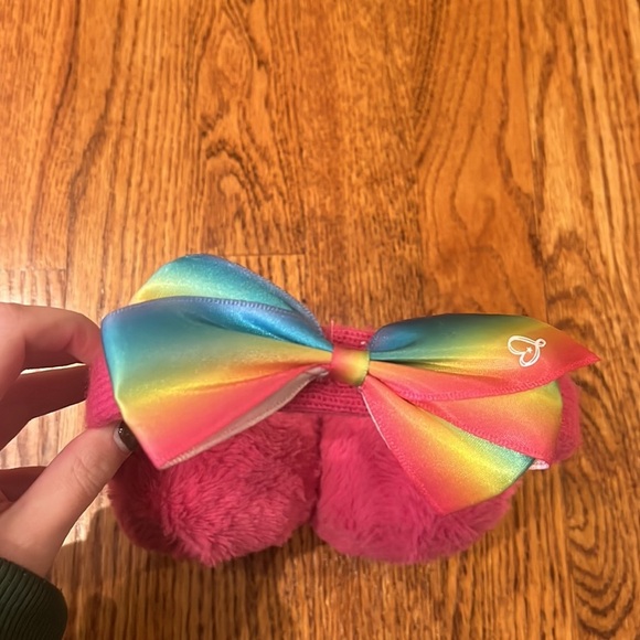 Girl’s Pink Fur Ear Muffs Rainbow Bow - Picture 4 of 4